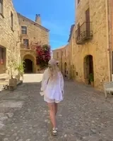 Clara