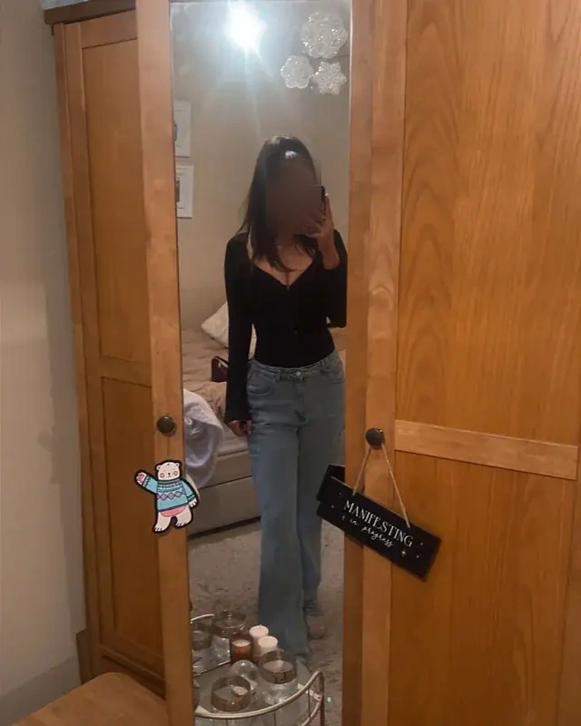 Lucie - Image 7
